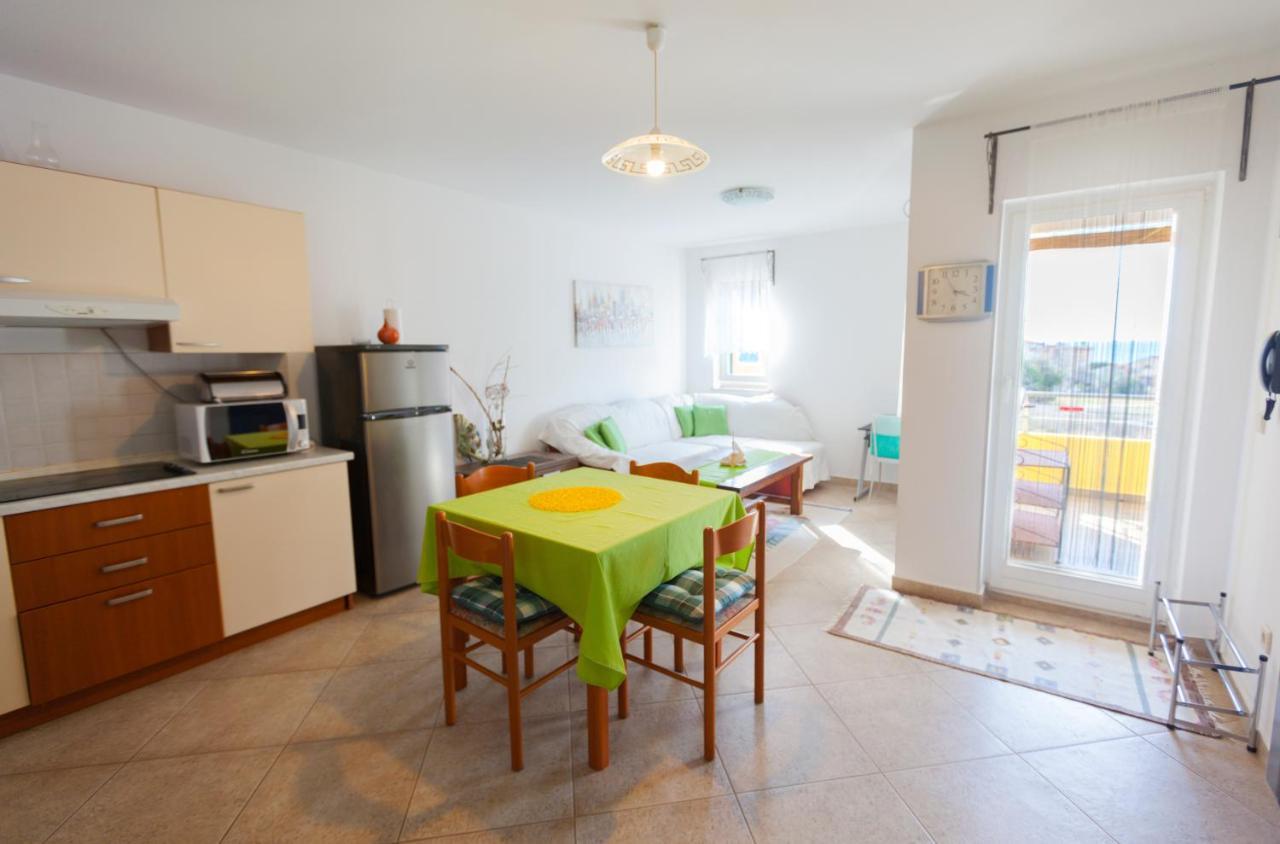 Apartman Mare Lovrečica Exterior foto