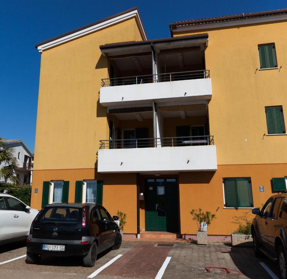 Apartman Mare Lovrečica Exterior foto